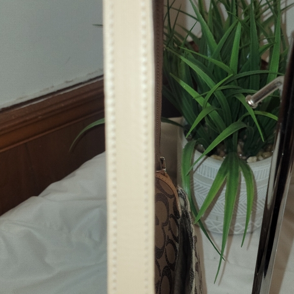 🔥 Coach Signature Bucket Flap Bag 🎒 - Picture 4 of 8